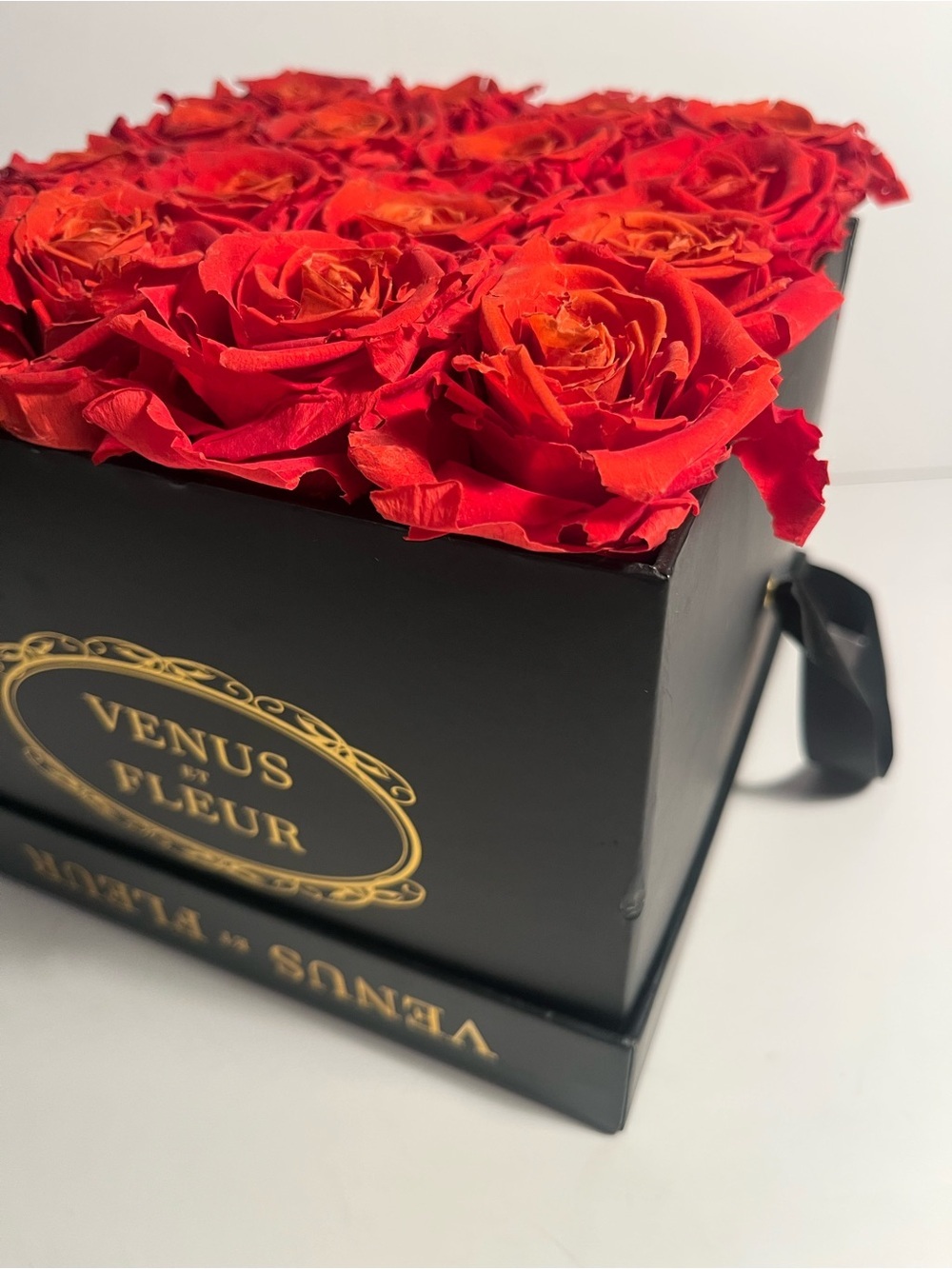 VENUS et FLEUR bouquet of roses 🌹🌹🌹🌹🌹🌹🌹🌹🌹🌹🌹🌹🌹🌹🌹🌹 - Picture 4 of 5